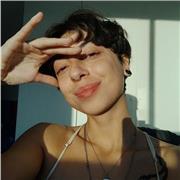 soy nativa italiana, apta para todos los niveles, pero me gustaría centrarme en niño y en el día a día